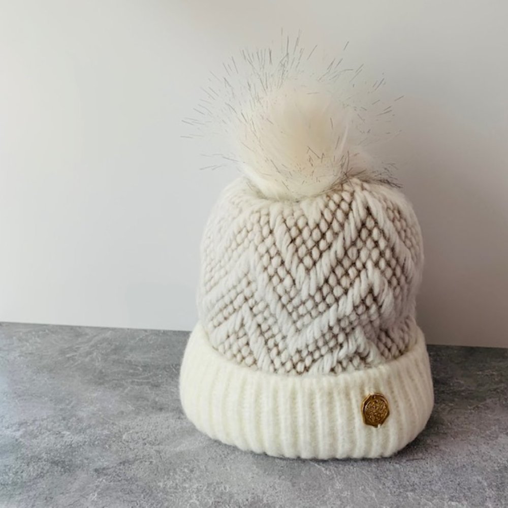 Vince Camuto Beanie - Ivory